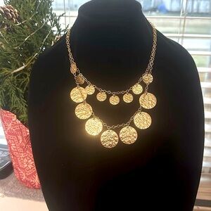 Windsor necklace color gold